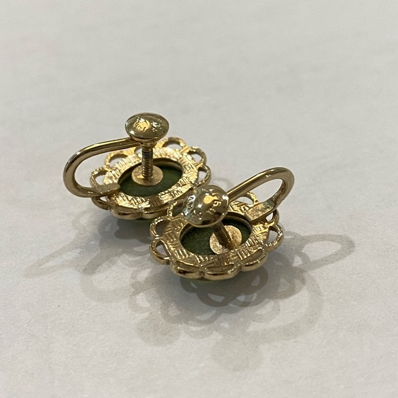 Vintage 14k gf gold filled Oval cabochon jade screwback earrings 1960s - Picture 11 of 14